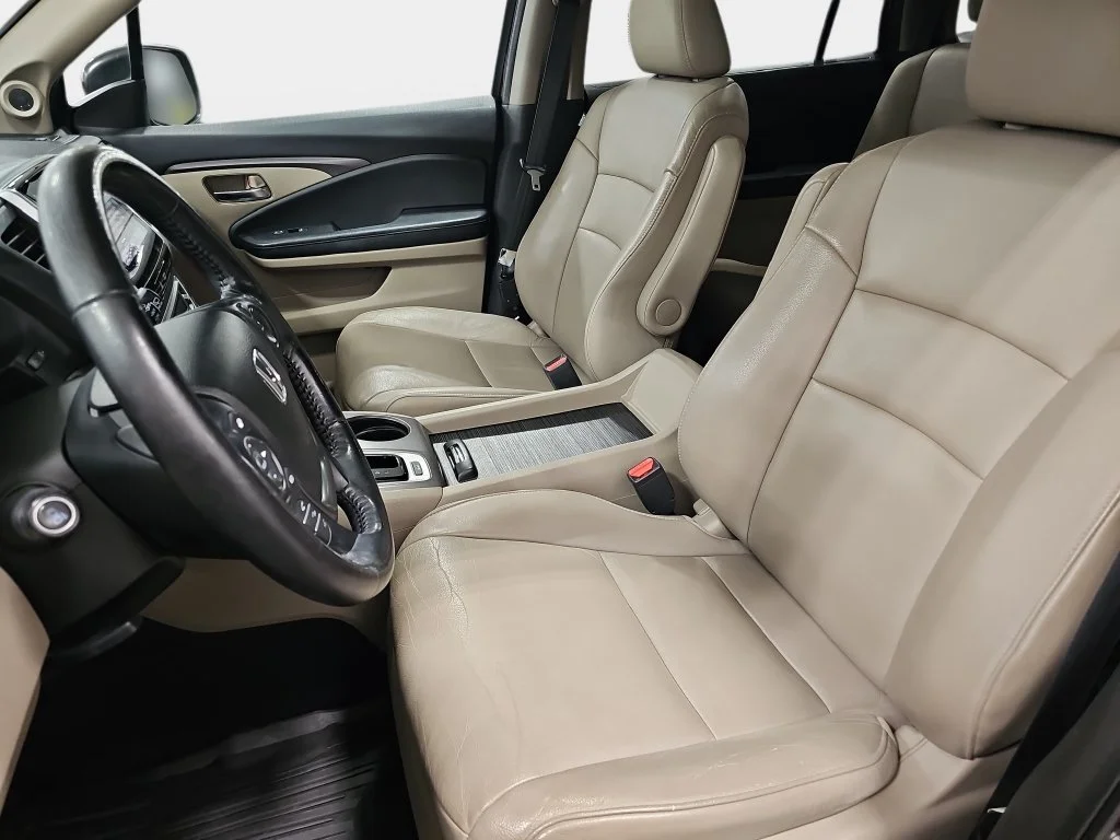 Used 2016  Honda EX-L image 17
