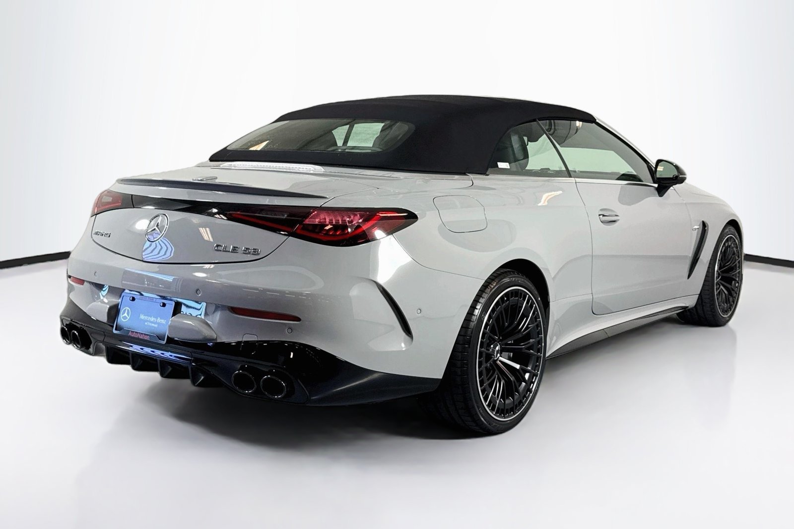 New 2027 MANUFAKTUR Alpine Grey Mercedes-Benz AMG® CLE 53 image 5
