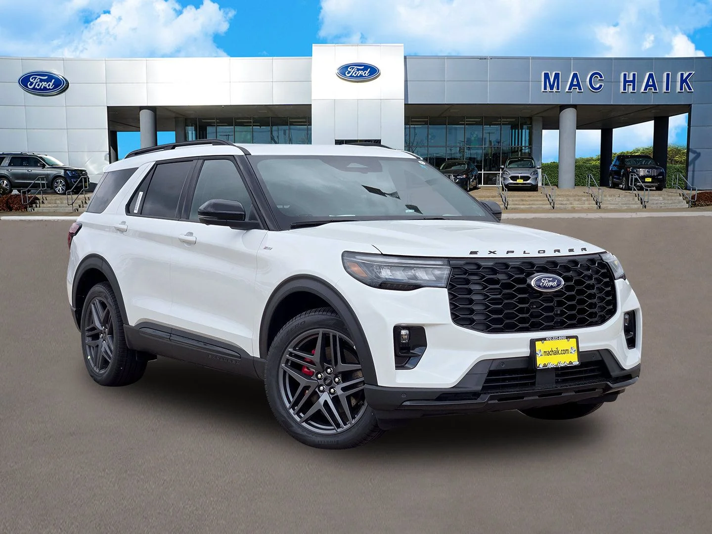 New 2026 Star White Metallic Tri-Coat Ford ST-Line image 1