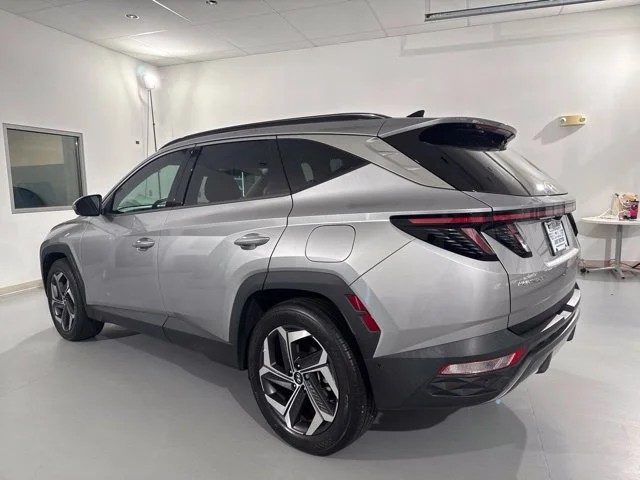 Used 2022 Silver Hyundai Limited image 5