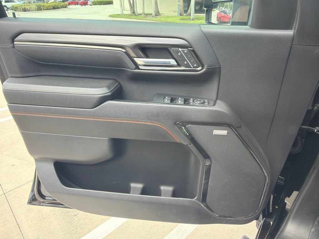 Used 2024 Onyx Black GMC AT4 image 3