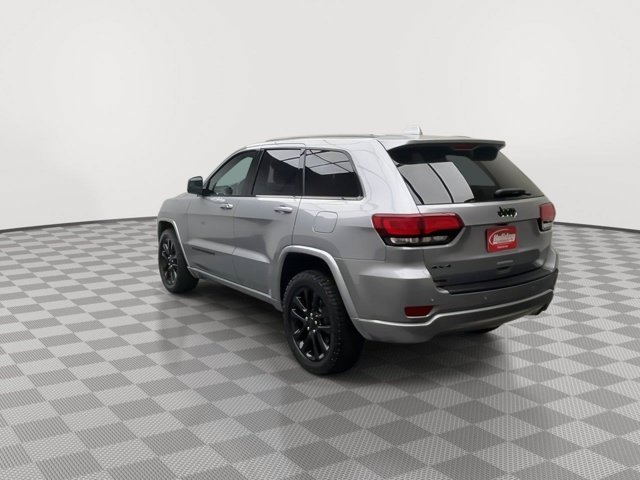 Used 2021 Billet Silver Metallic Clearcoat Jeep Laredo X image 36
