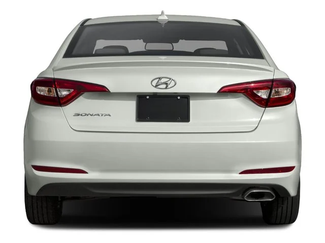 Used 2017 Phantom Black Hyundai SE image 8