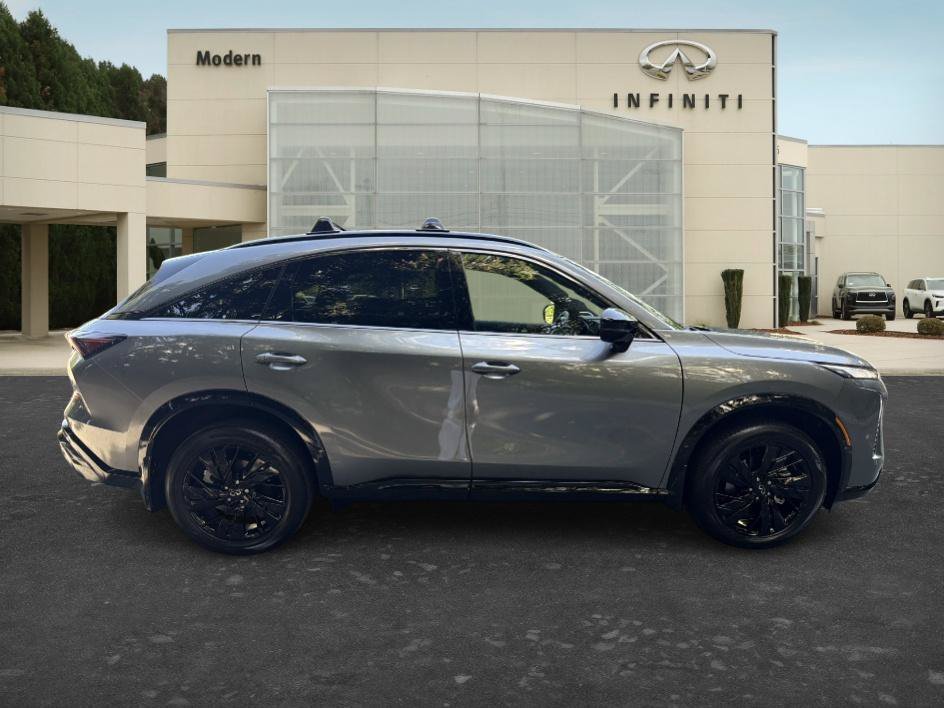 New 2027 GRAPHITE SHADOW INFINITI SPORT image 4