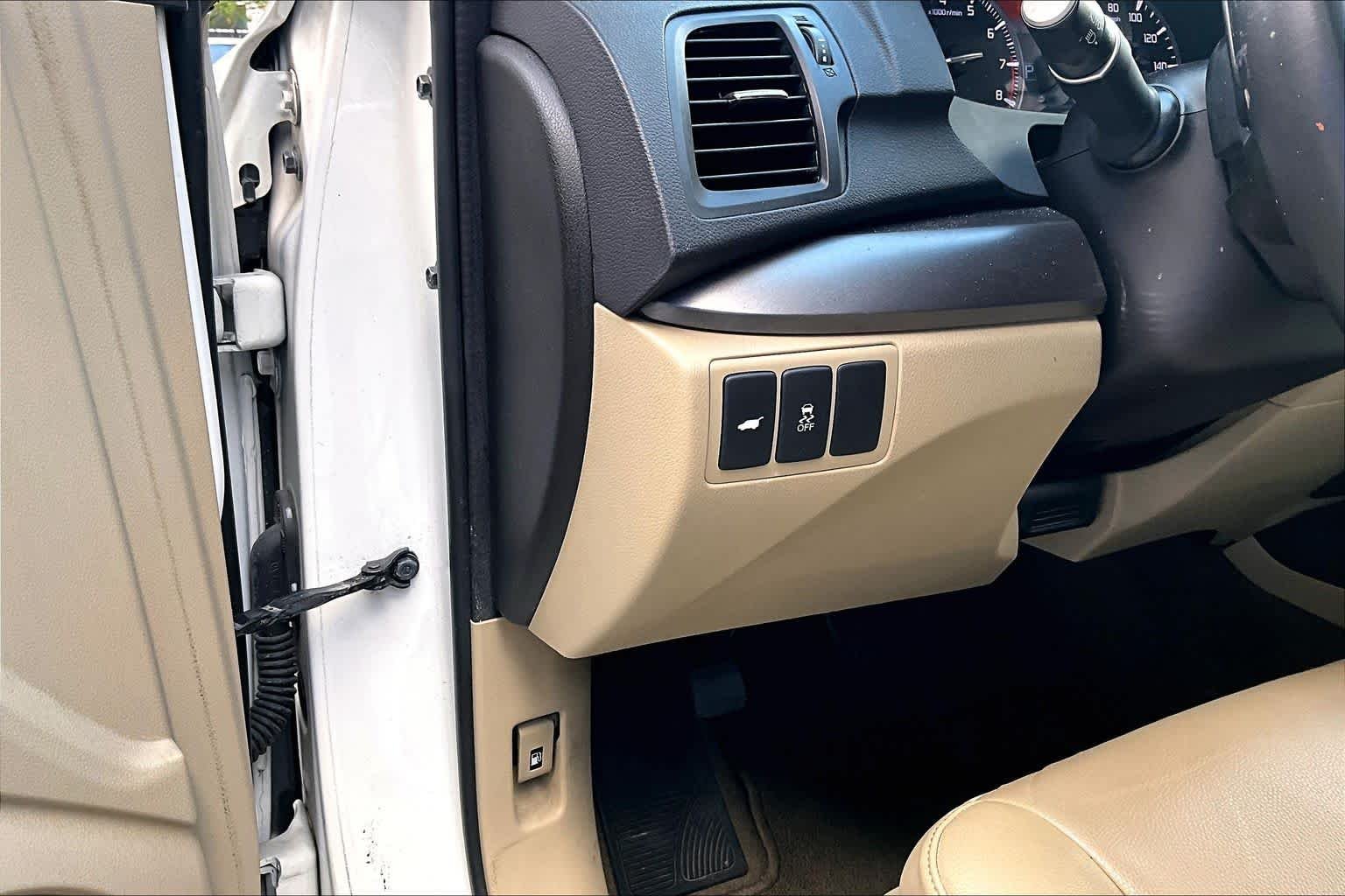 Used 2018 Modern Steel Metallic Acura  image 29