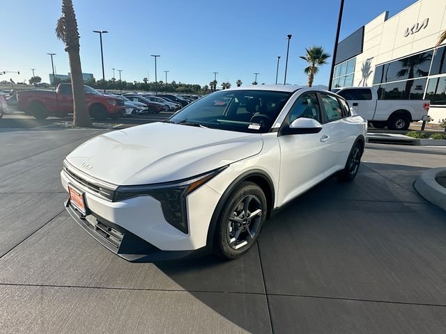 Certified Used 2026 Snow White Pearl Kia LXS image 3