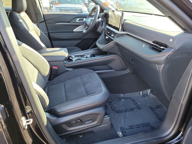 New 2026 Agate Black Metallic Ford Tremor® image 17