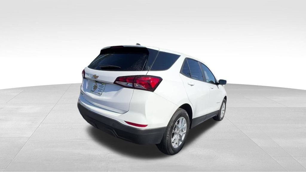 Used 2024 Summit White Chevrolet LS image 12