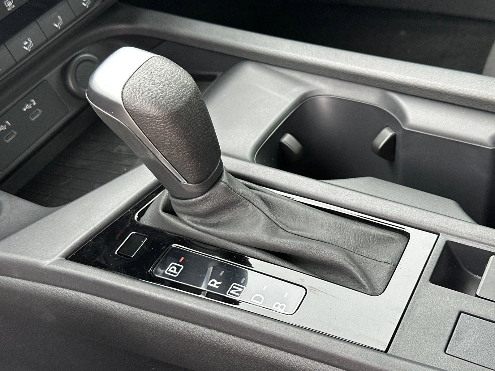 New 2026 Gray Nissan S image 31