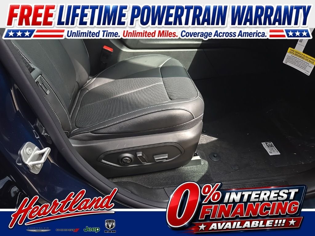 New 2026 Fathom Blue Pearl-Coat Exterior Paint Jeep Limited Reserve image 79