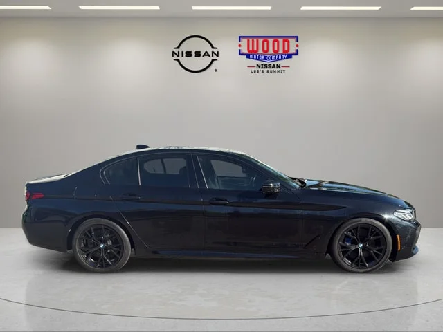 Used 2023 Black Sapphire Metallic BMW M550i xDrive image 2