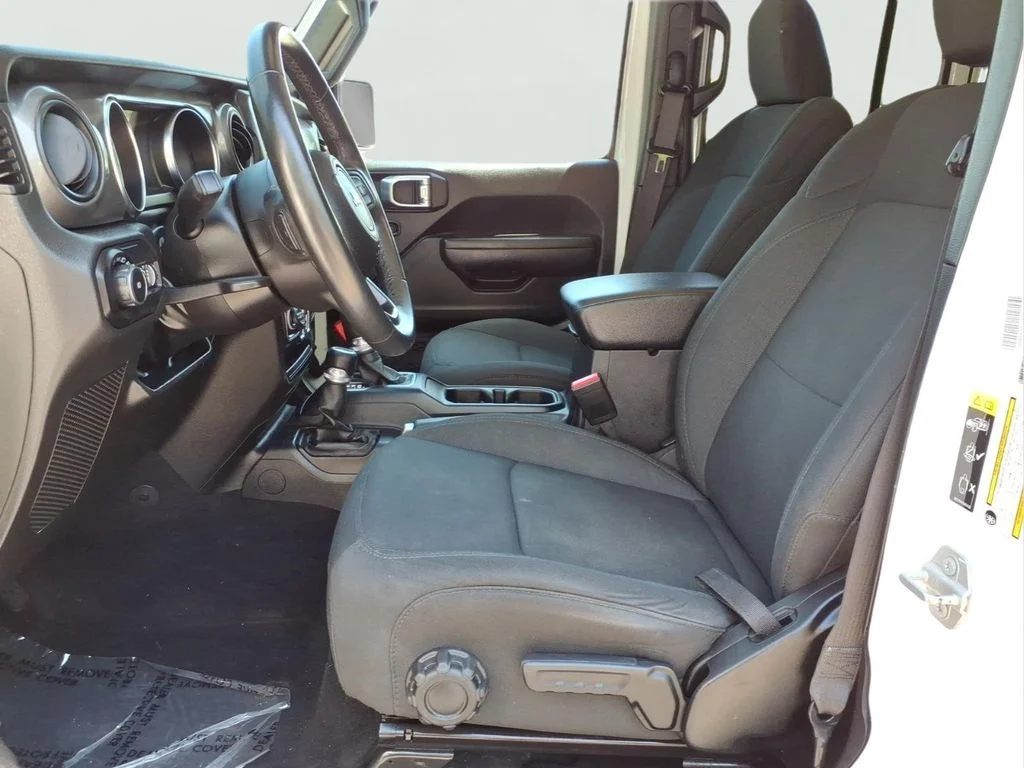 Used 2022 White Jeep Unlimited Willys image 16