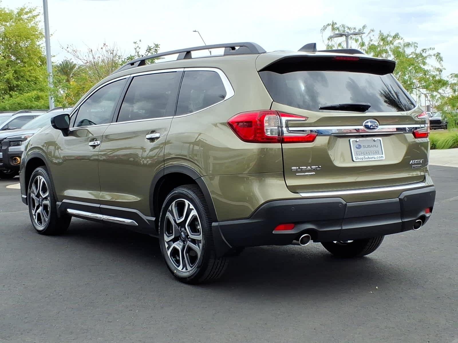 New 2026 AUTUMN GREEN METALLIC Subaru Touring 7-Passenger image 5