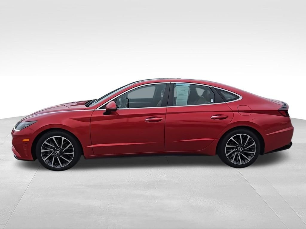 Used 2020 Red Hyundai Limited image 5