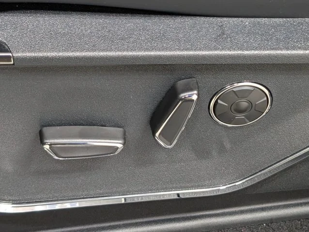 New 2026 Carbonized Gray Metallic Ford Platinum® image 51