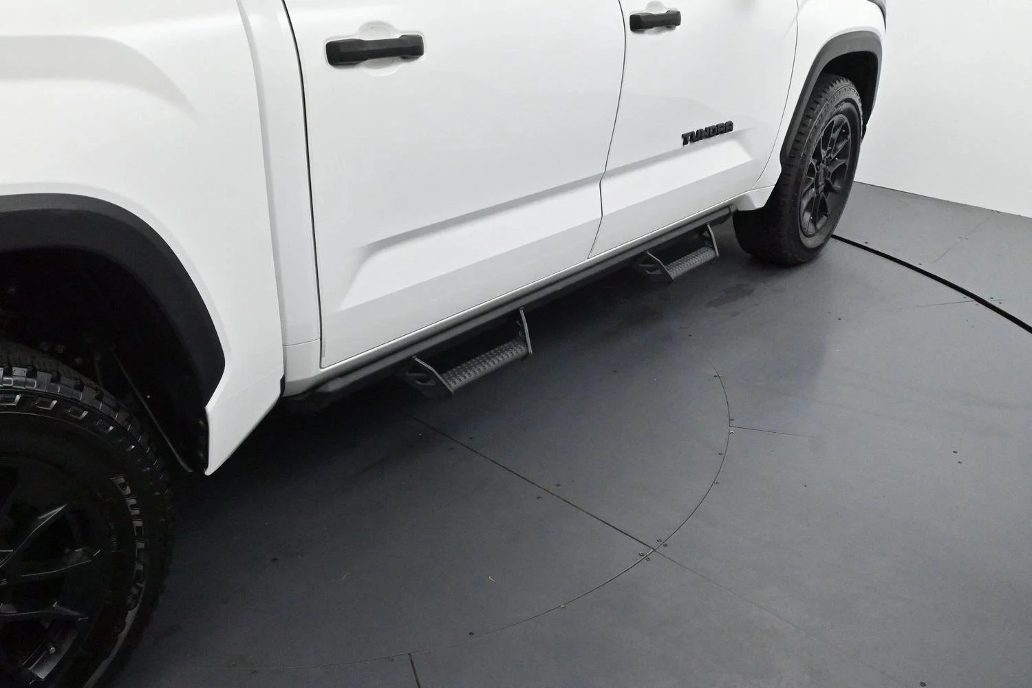 Used 2024 Ice Cap Toyota SR5 image 9