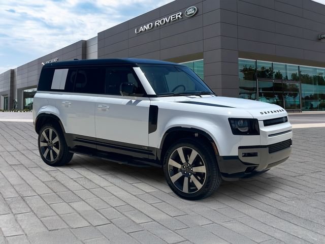 New 2026 Fuji White Land Rover V8 image 7