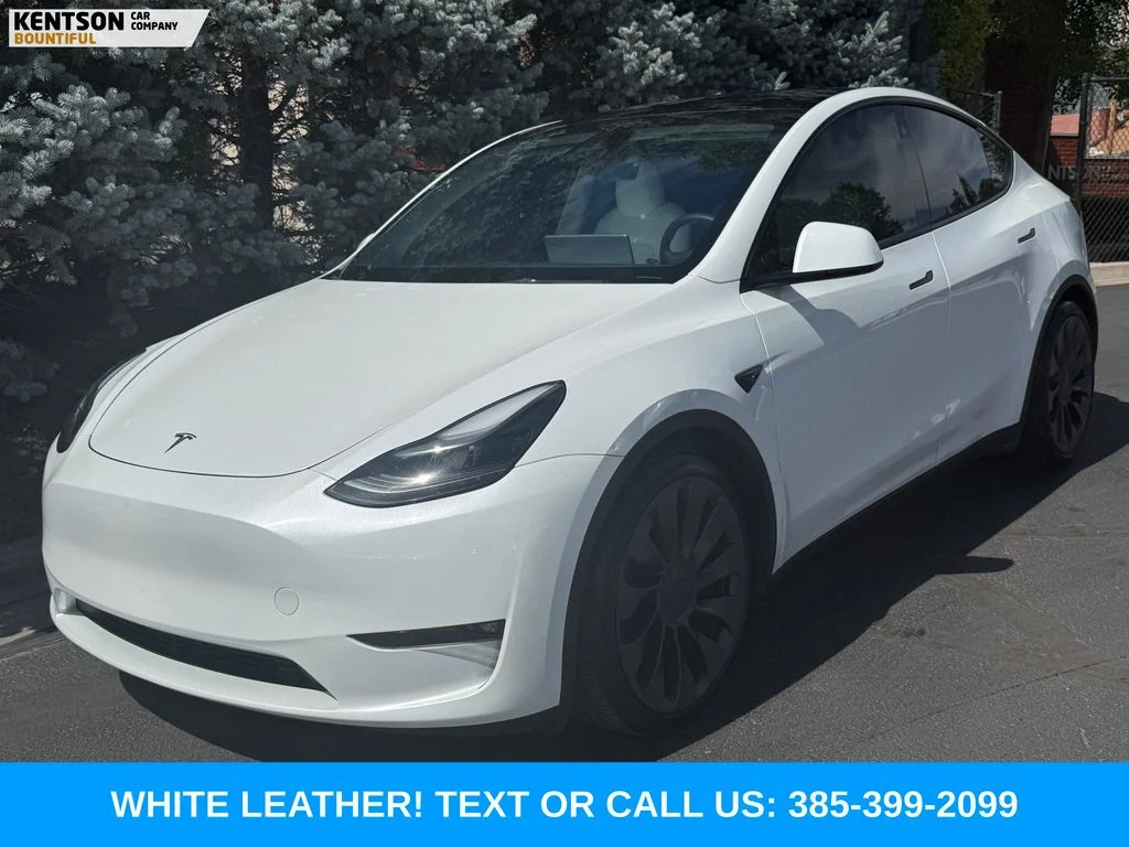 Used 2023 White Tesla Performance image 3