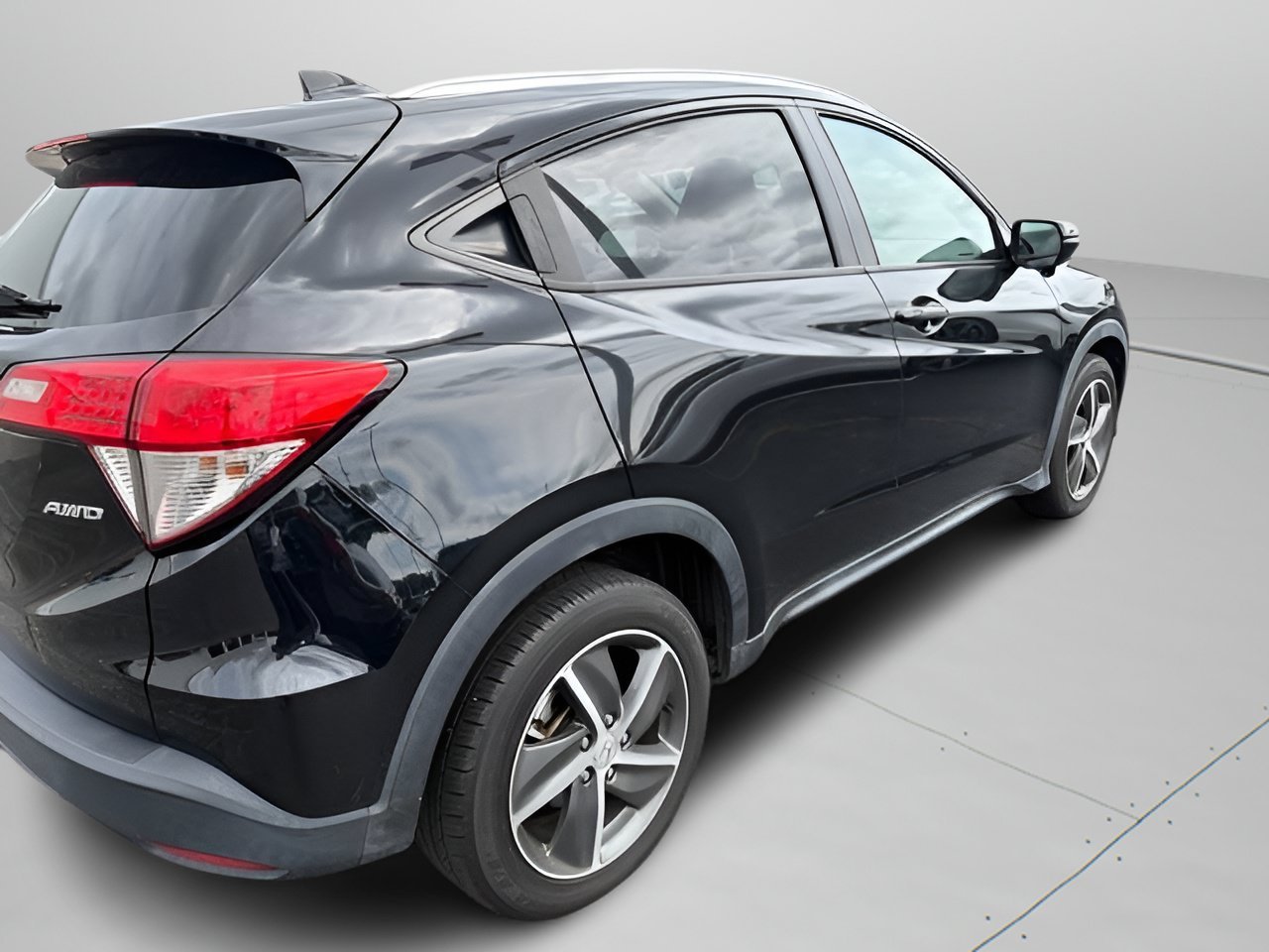 Certified Used 2022 Crystal Black Pearl Honda EX image 8