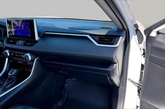 Certified Used 2024 ICE CAP Toyota  image 18