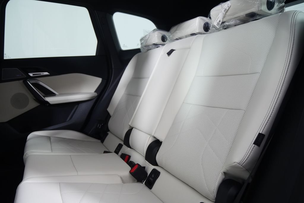 2026 BMW X1 28i - Photo 16