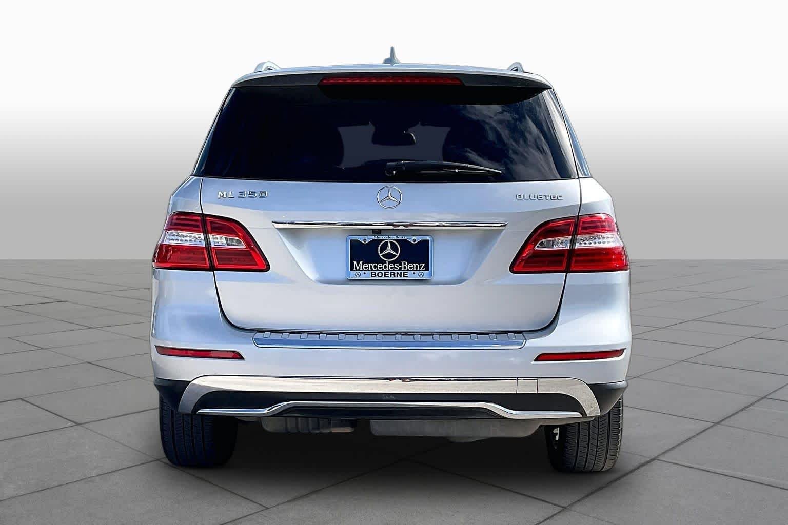 Used 2012 Iridium Silver Metallic Mercedes-Benz ML 350 BlueTEC® image 4