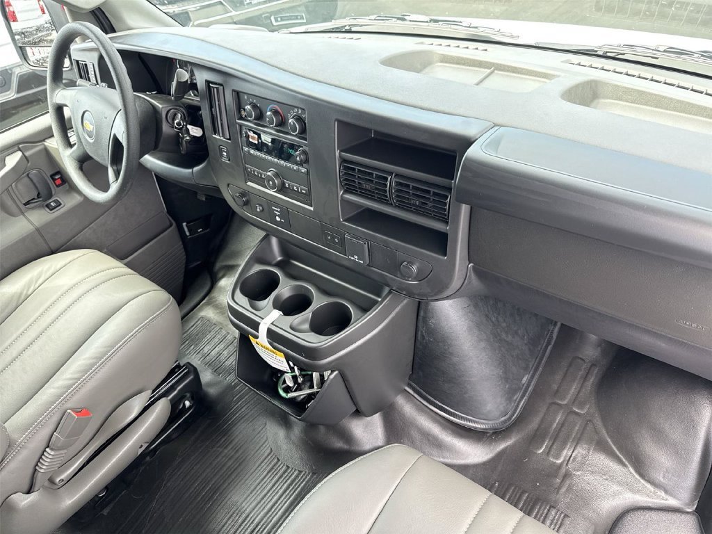2026 Chevrolet Express Passenger LS - Photo 30