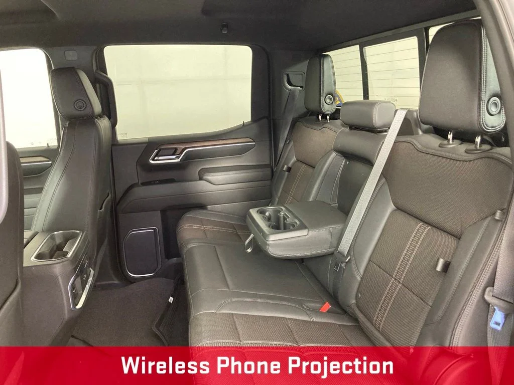 Used 2022 Black Chevrolet High Country image 17