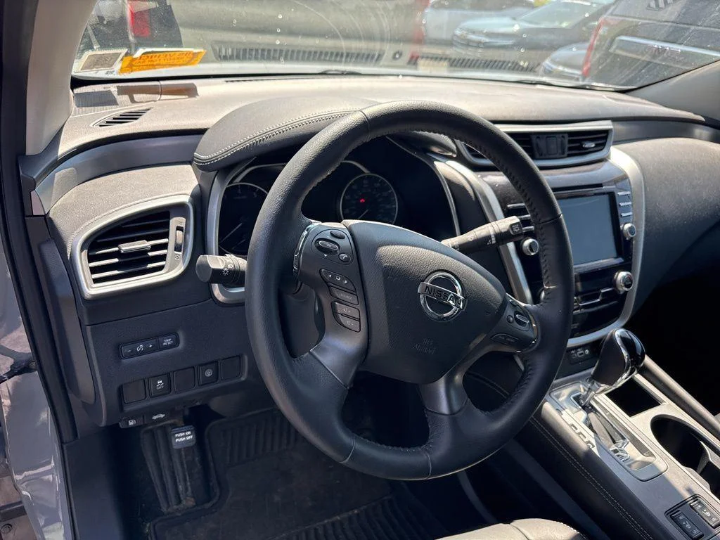 Used 2022 Boulder Gray Nissan SV image 5