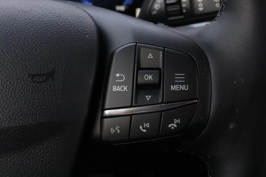 New 2025 Carbonized Gray Metallic Ford Outer Banks® image 30