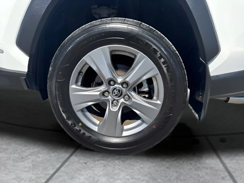 Used 2024 White Toyota XLE image 30