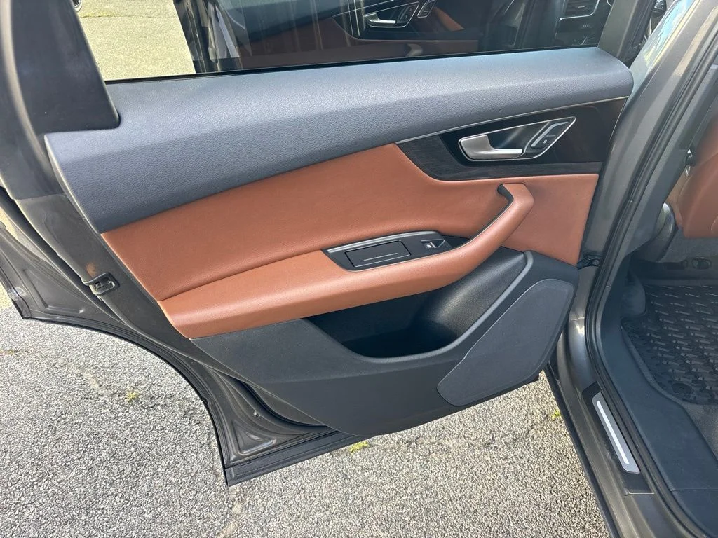 Used 2019 Gray Audi 55 Premium image 19