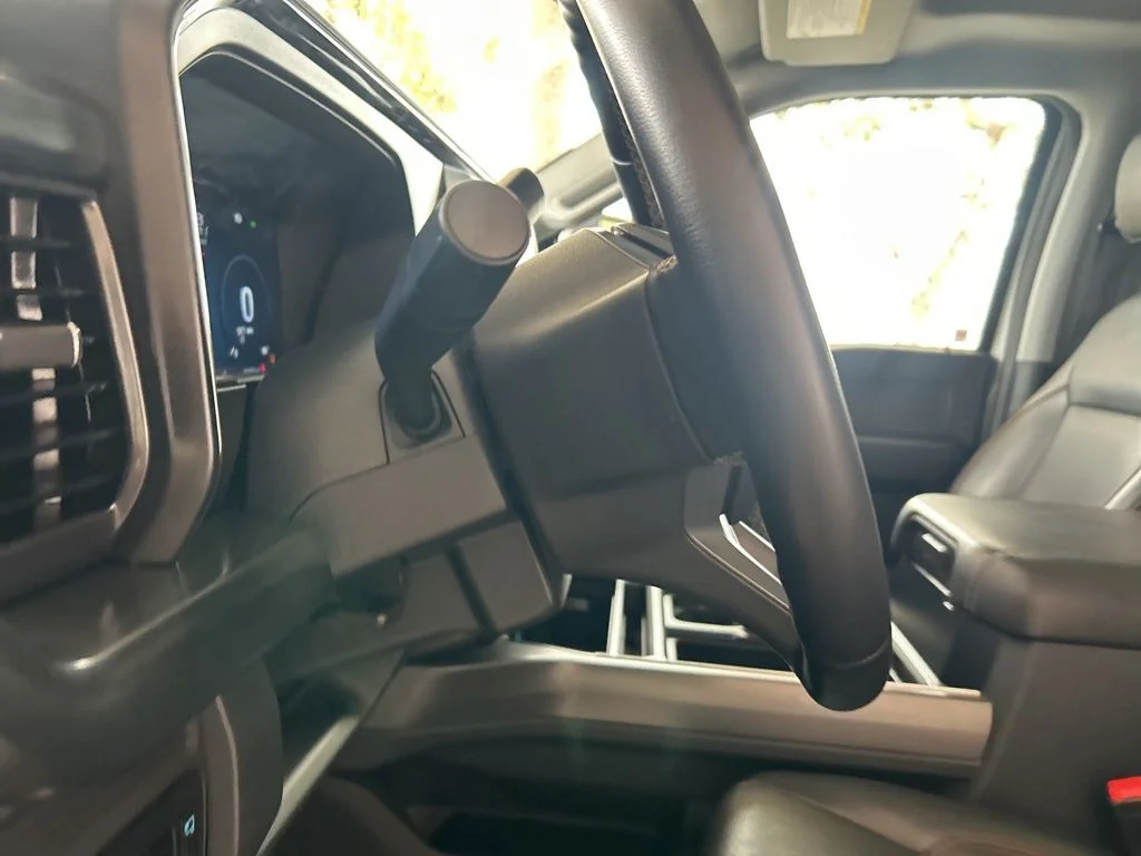 Used 2025 Gray Ford Lariat image 42