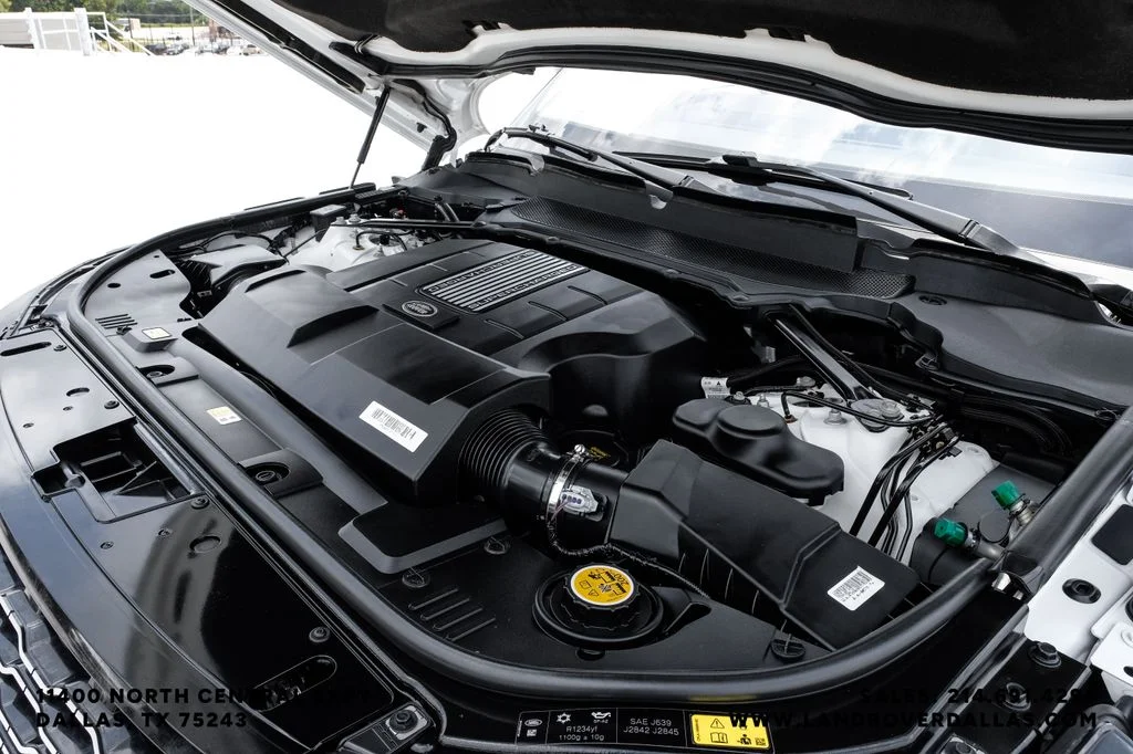 Used 2019 Fuji White Land Rover 5.0L V8 Supercharged image 60