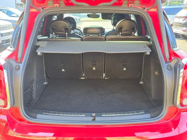 Used 2018 Chili Red MINI Base image 14