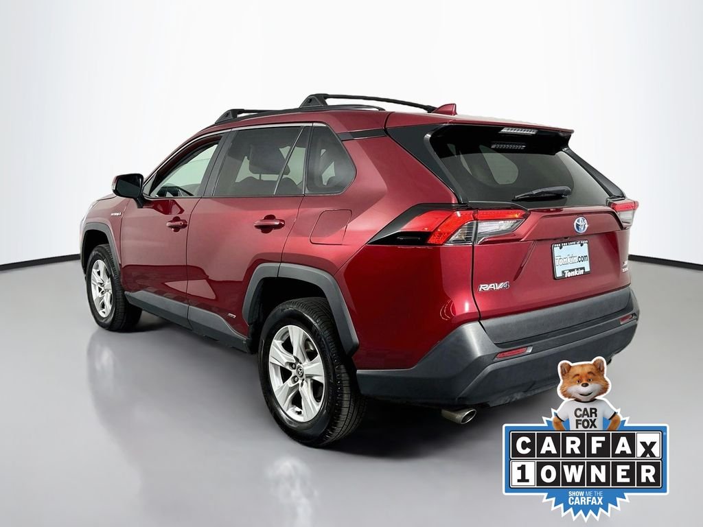 Used 2021 Pearl Toyota XLE image 6