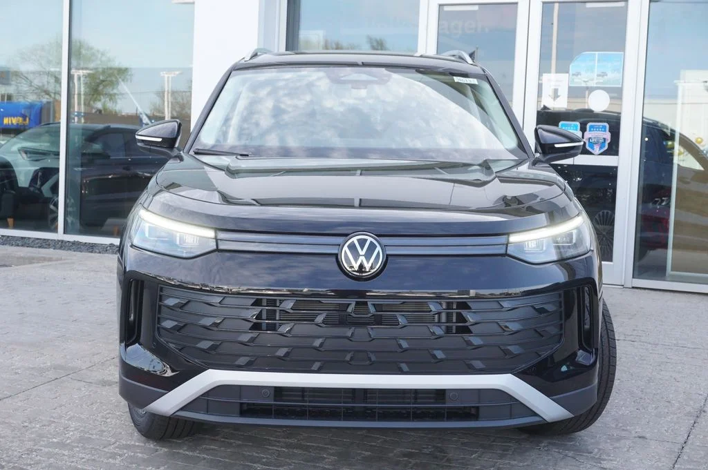 New 2026 Black Volkswagen 2.0T S image 5
