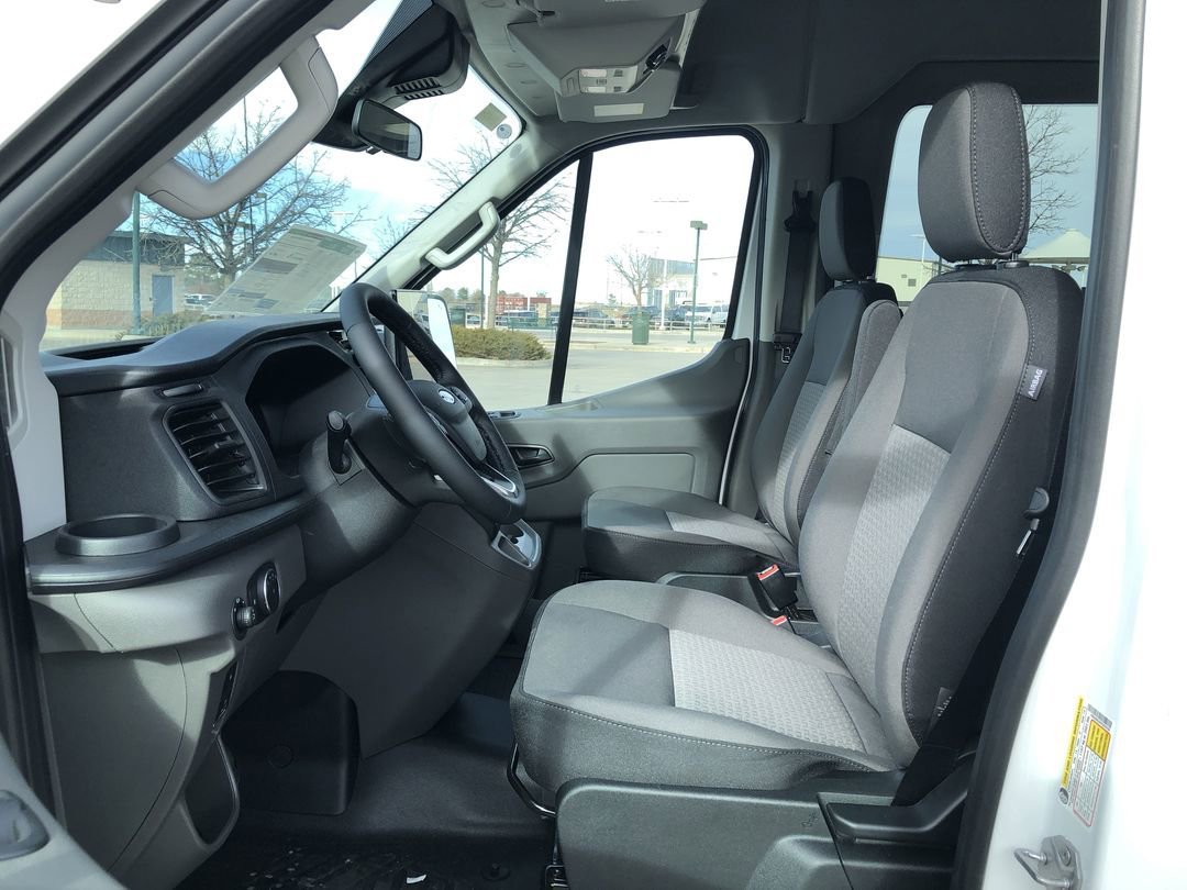 New 2026 Oxford White Ford XLT image 14