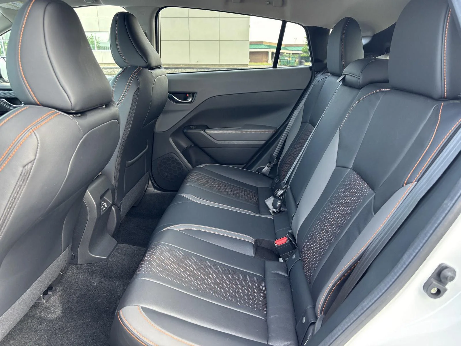 Used 2024 Crystal White Pearl Subaru Limited image 31