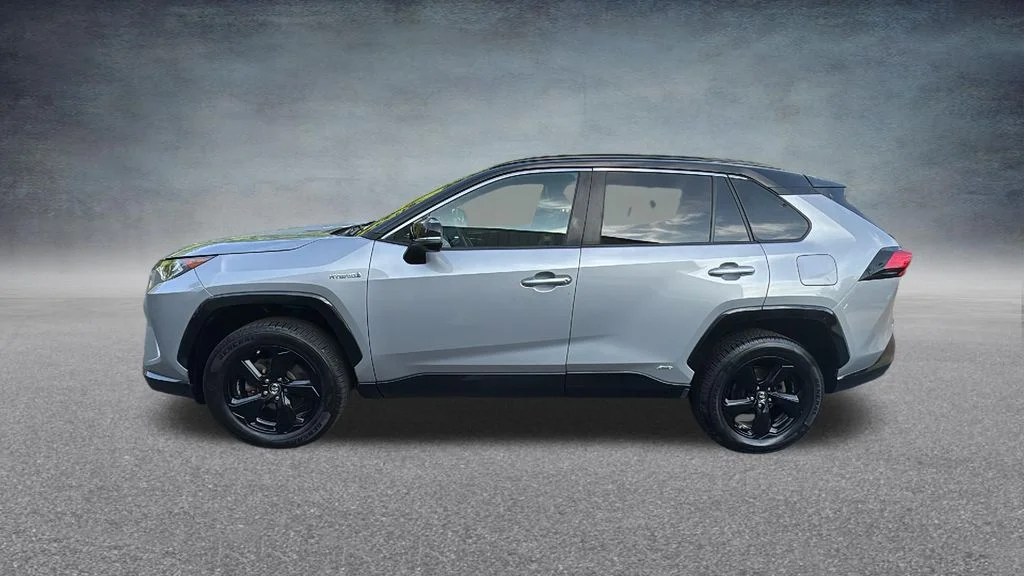 Used 2019 Silver Toyota XSE image 7