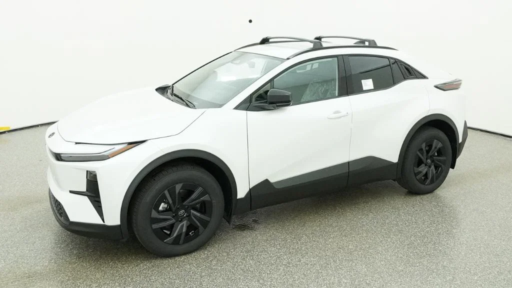 New 2026 Wind Chill Pearl Toyota SE image 14