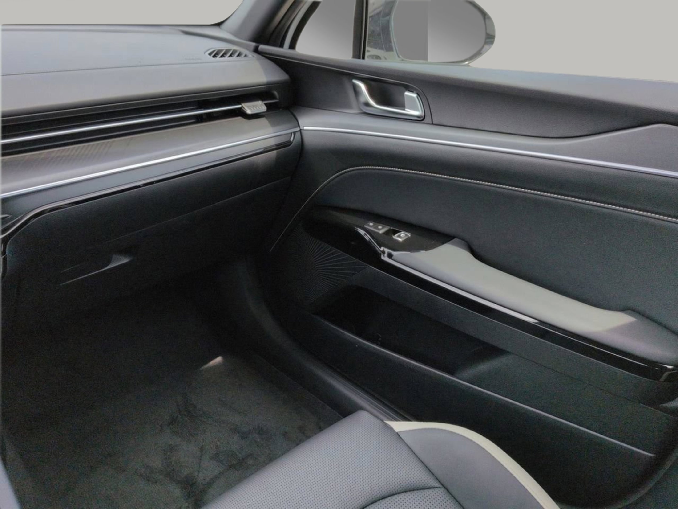 New 2026 Wolf Gray Kia GT-Line image 19
