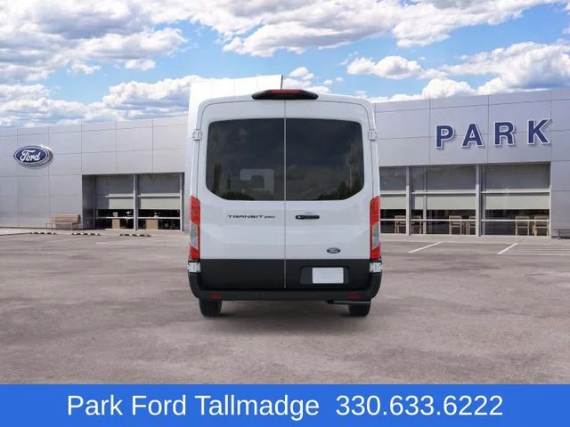 New 2026 Oxford White Ford Base image 5