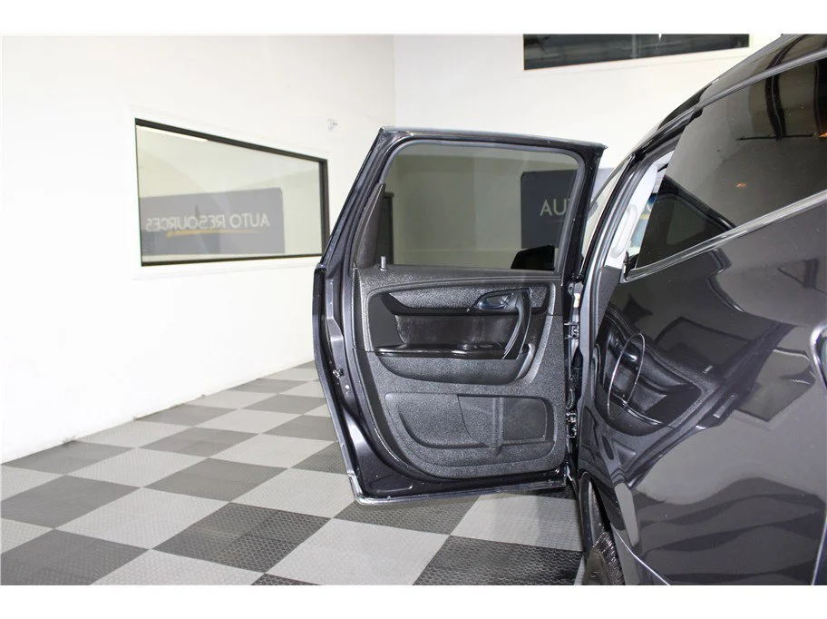 Used 2015 Tungsten Metallic Chevrolet LT image 12