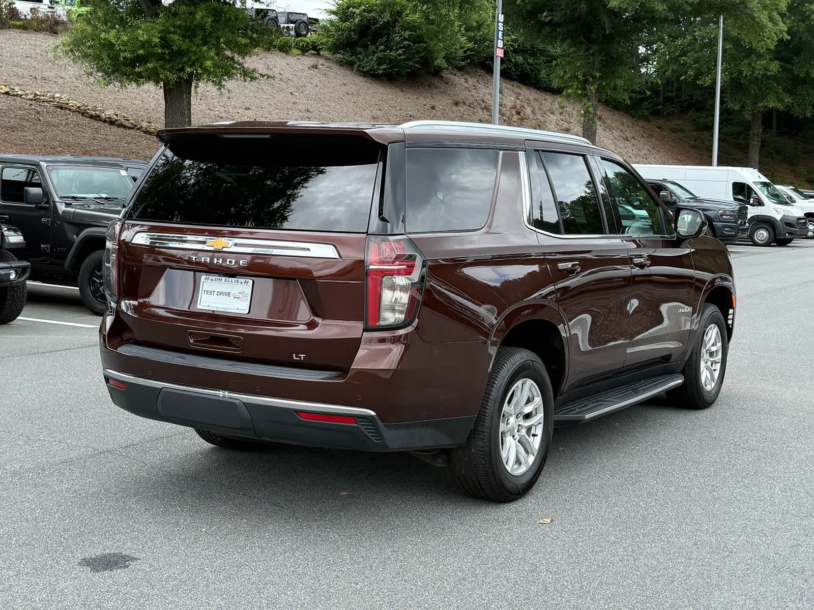 Used 2023 Auburn Metallic Chevrolet LT image 5