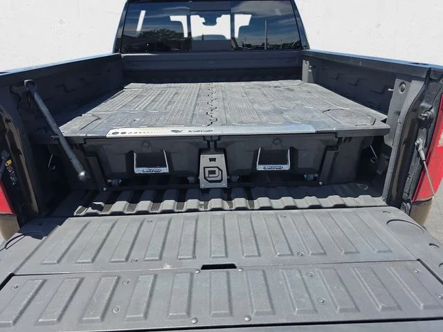 Used 2022 Black Chevrolet ZR2 image 12