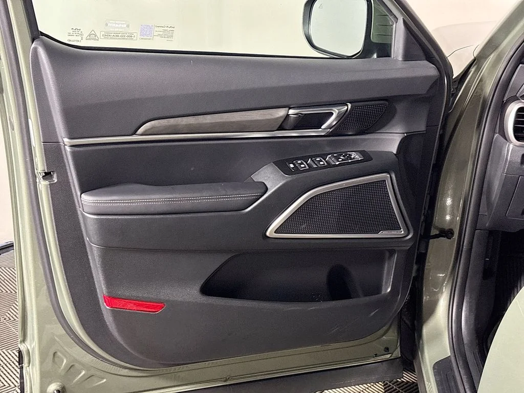 Used 2025 Green Kia EX X-Pro image 10
