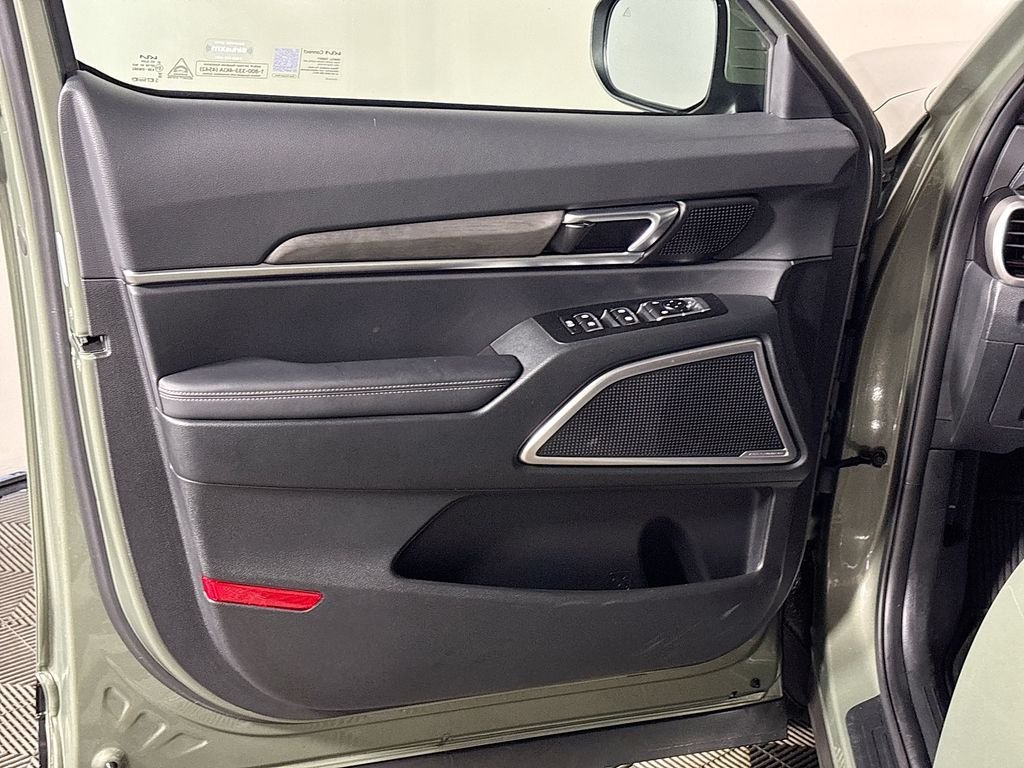 Used 2025 Green Kia EX X-Pro image 10