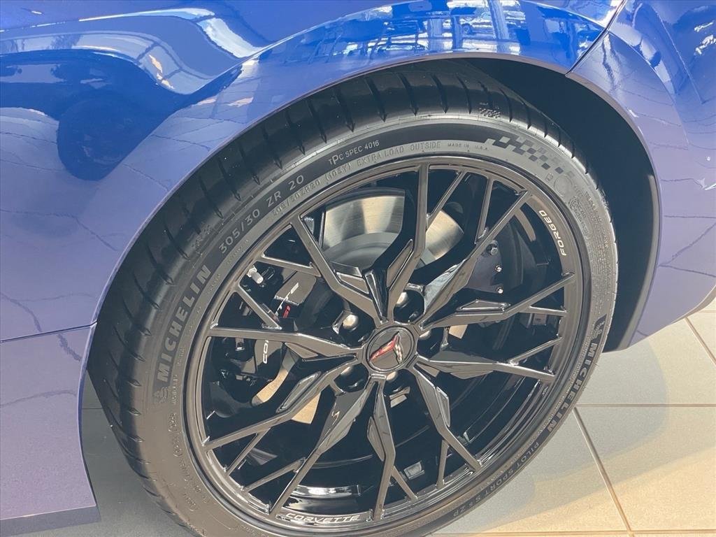 2027 Chevrolet Corvette 3LT - Photo 24