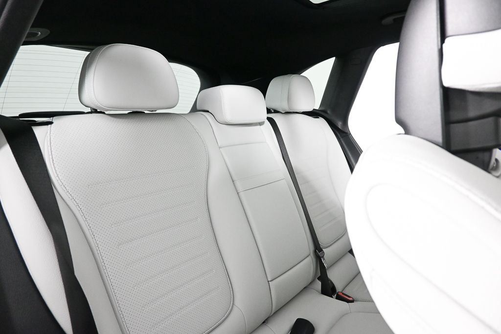 Used 2025 Silver Mercedes-Benz GLC 300 image 20